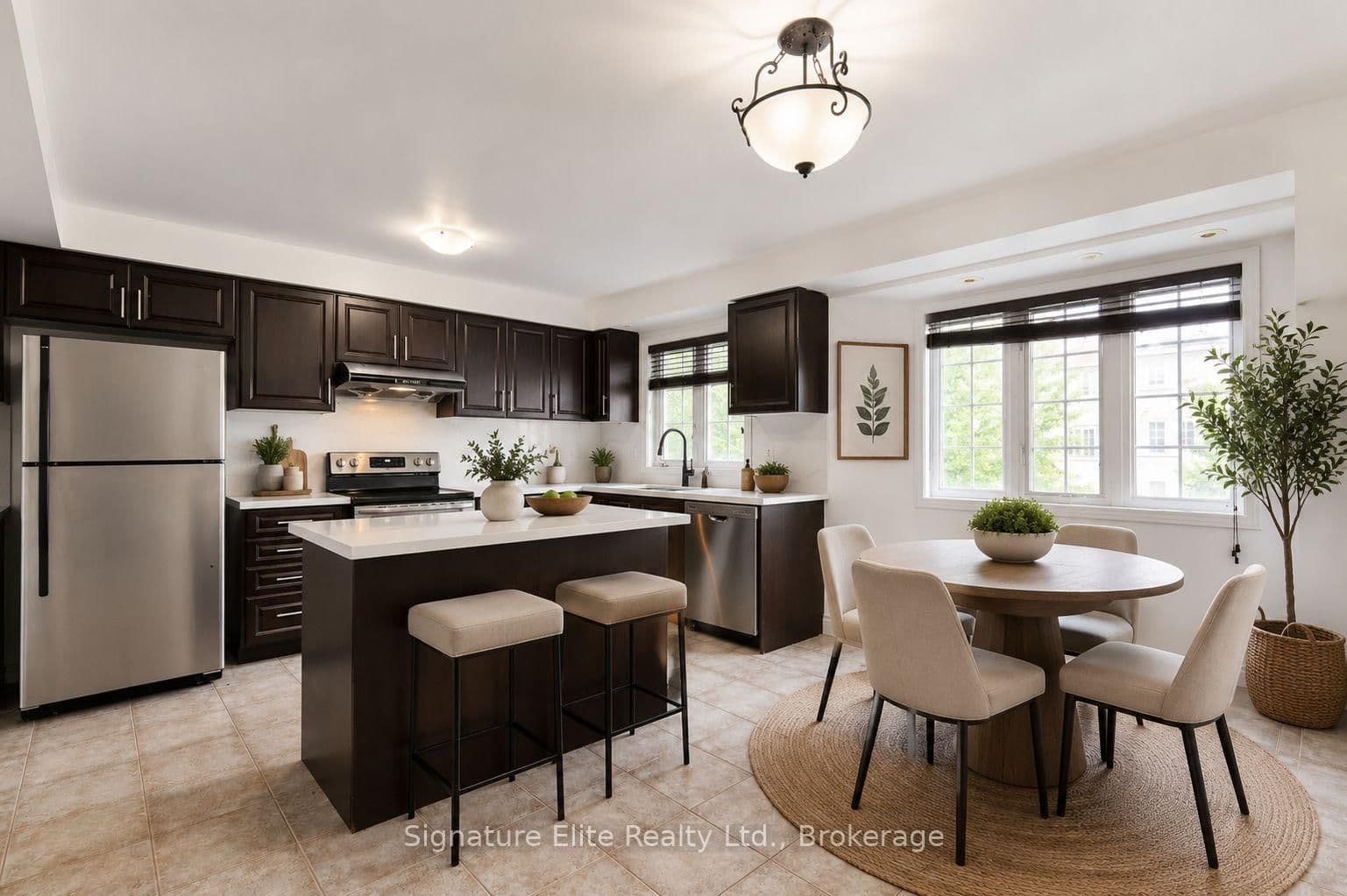 11 Etienne Street, Unit Upper thumbnail 2