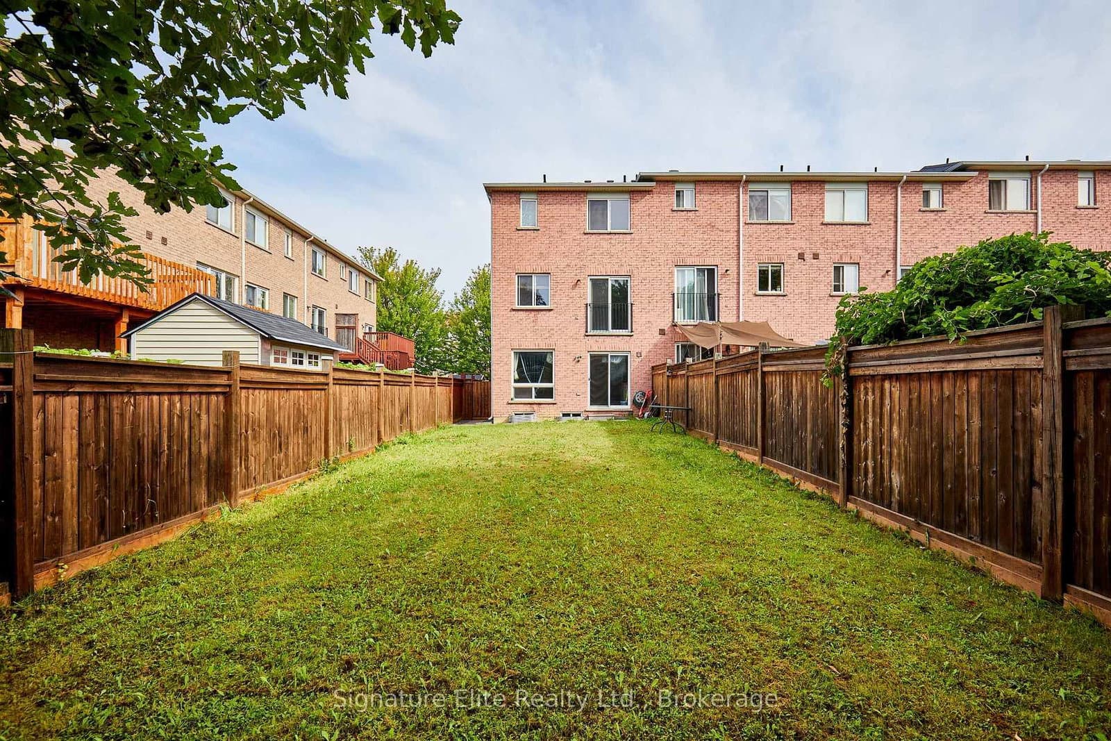 11 Etienne Street, Unit Upper thumbnail 28