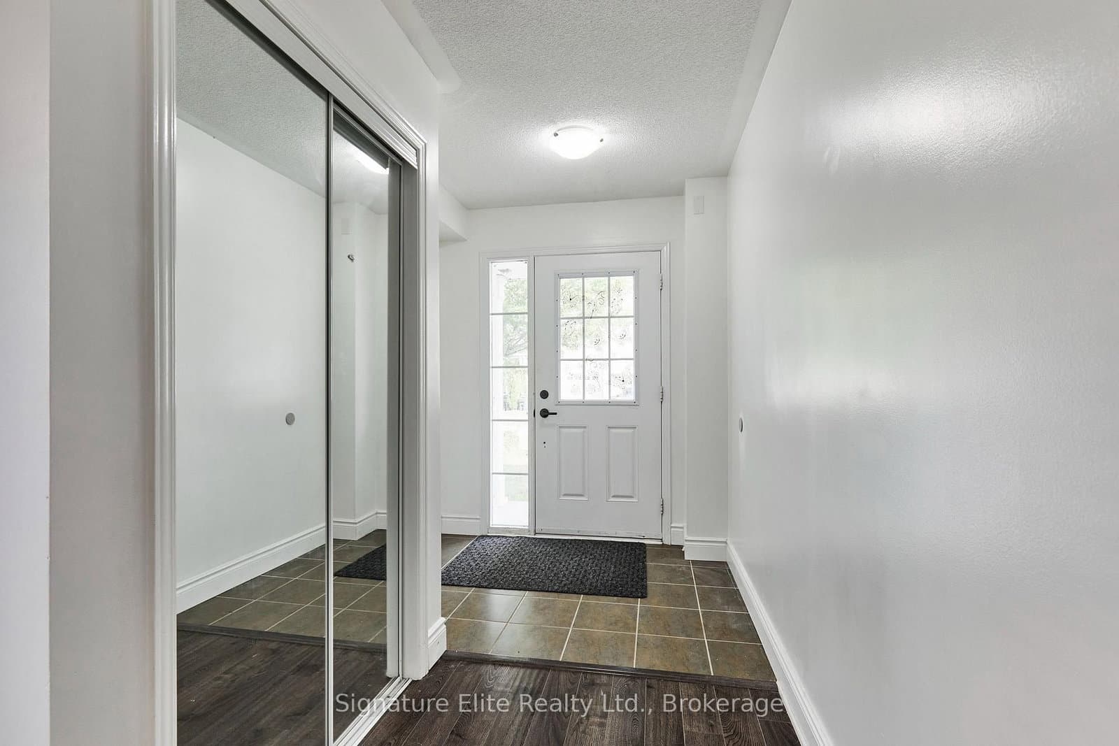 11 Etienne Street, Unit Upper thumbnail 4