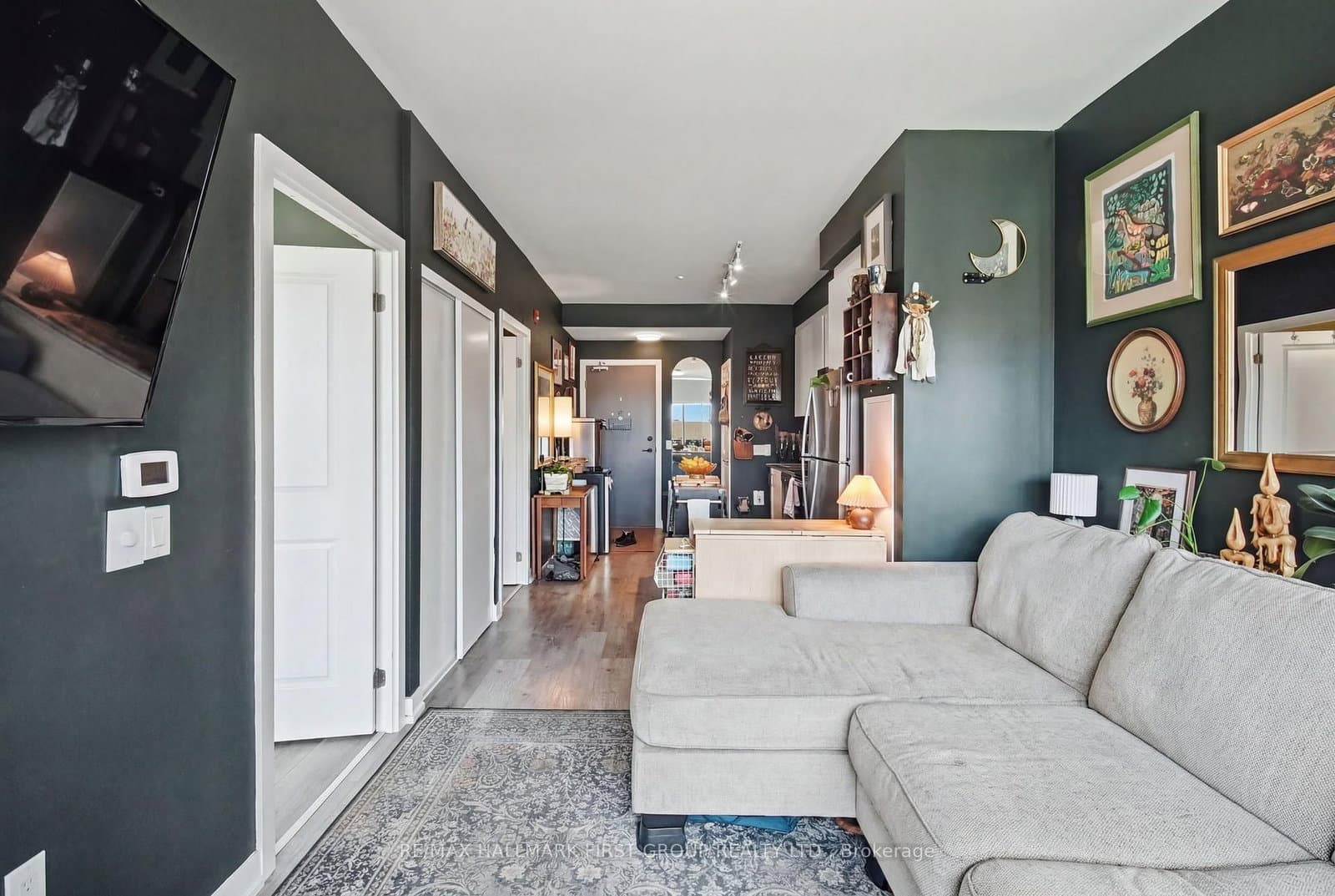 1010 Dundas St E Street, Unit 325 thumbnail 12
