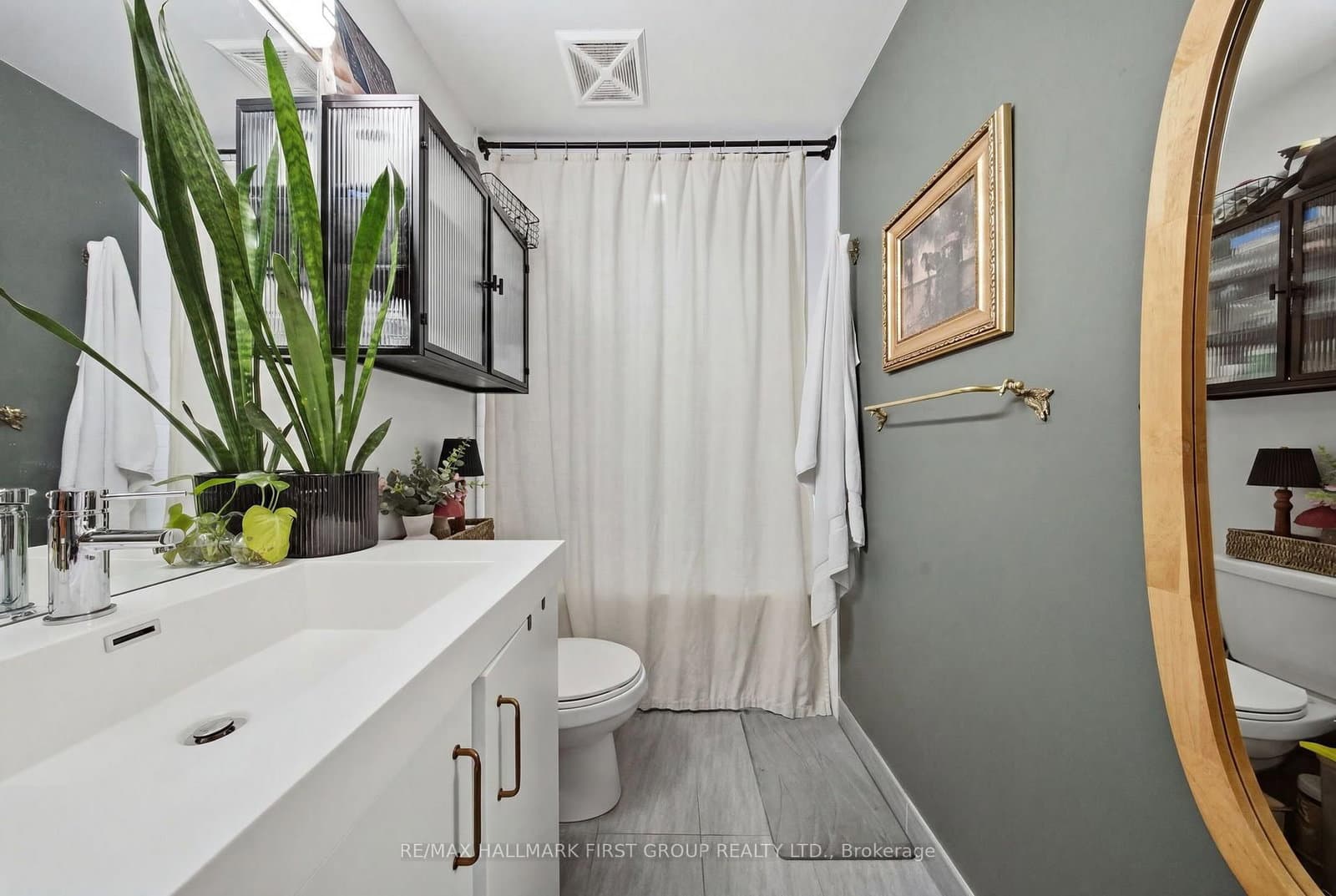 1010 Dundas St E Street, Unit 325 thumbnail 16