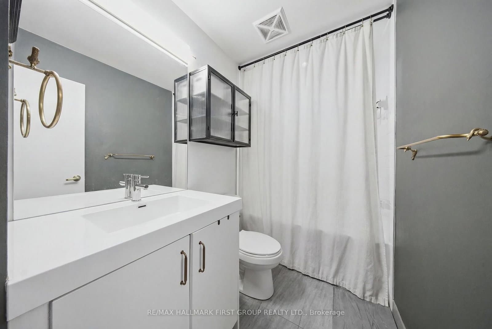 1010 Dundas St E Street, Unit 325 thumbnail 17