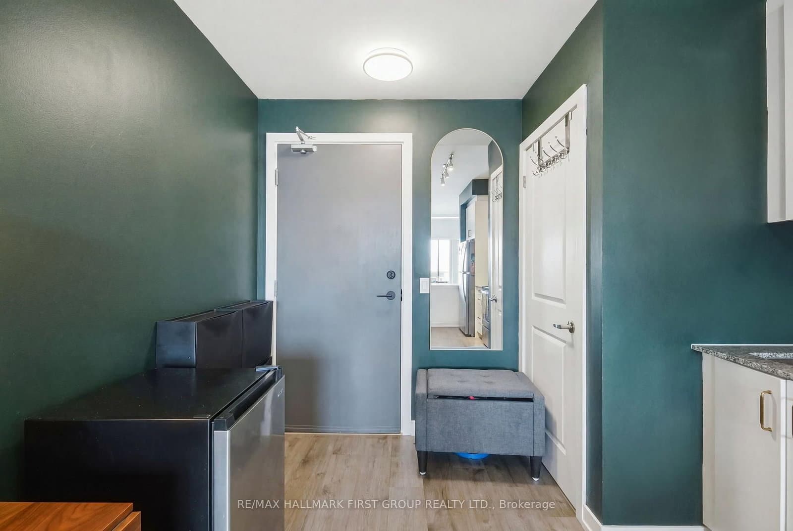 1010 Dundas St E Street, Unit 325 thumbnail 4