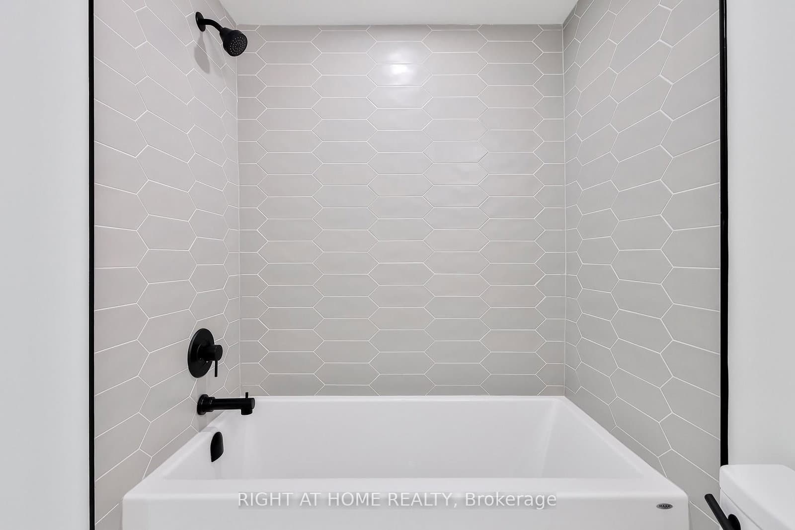 2343 Gerrard Street E, Unit Ground Floor thumbnail 19