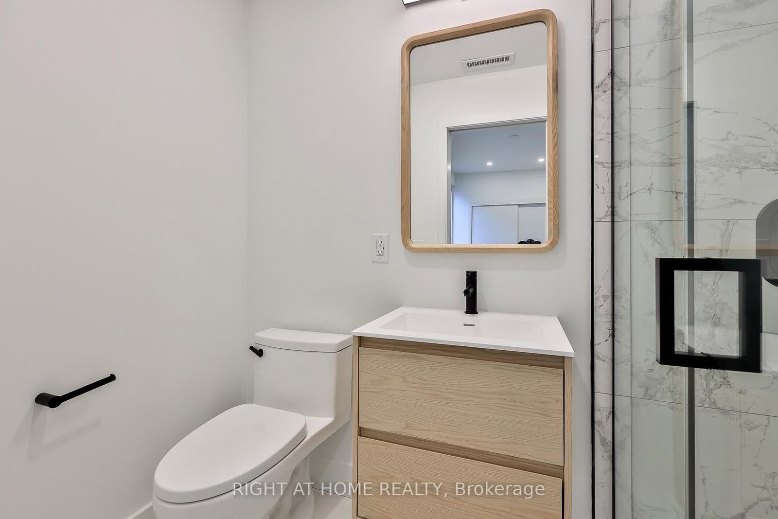 2343 Gerrard Street E, Unit Ground Floor thumbnail 23