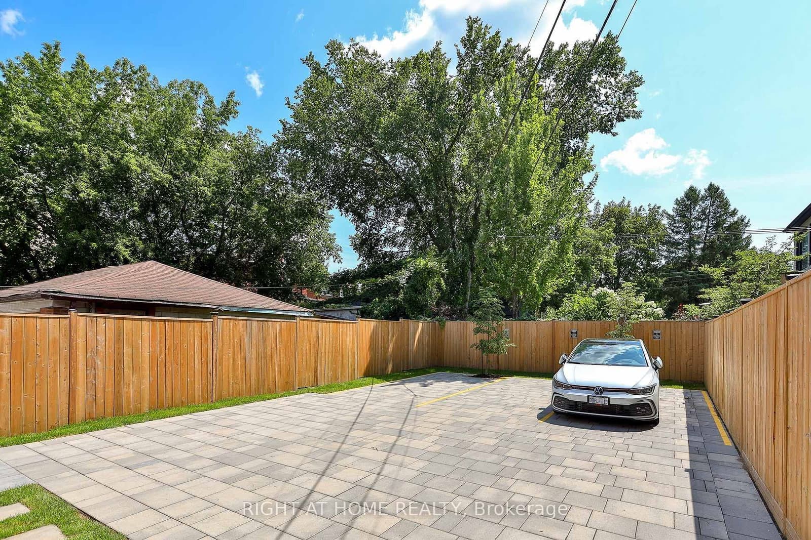 2343 Gerrard Street E, Unit Ground Floor thumbnail 25