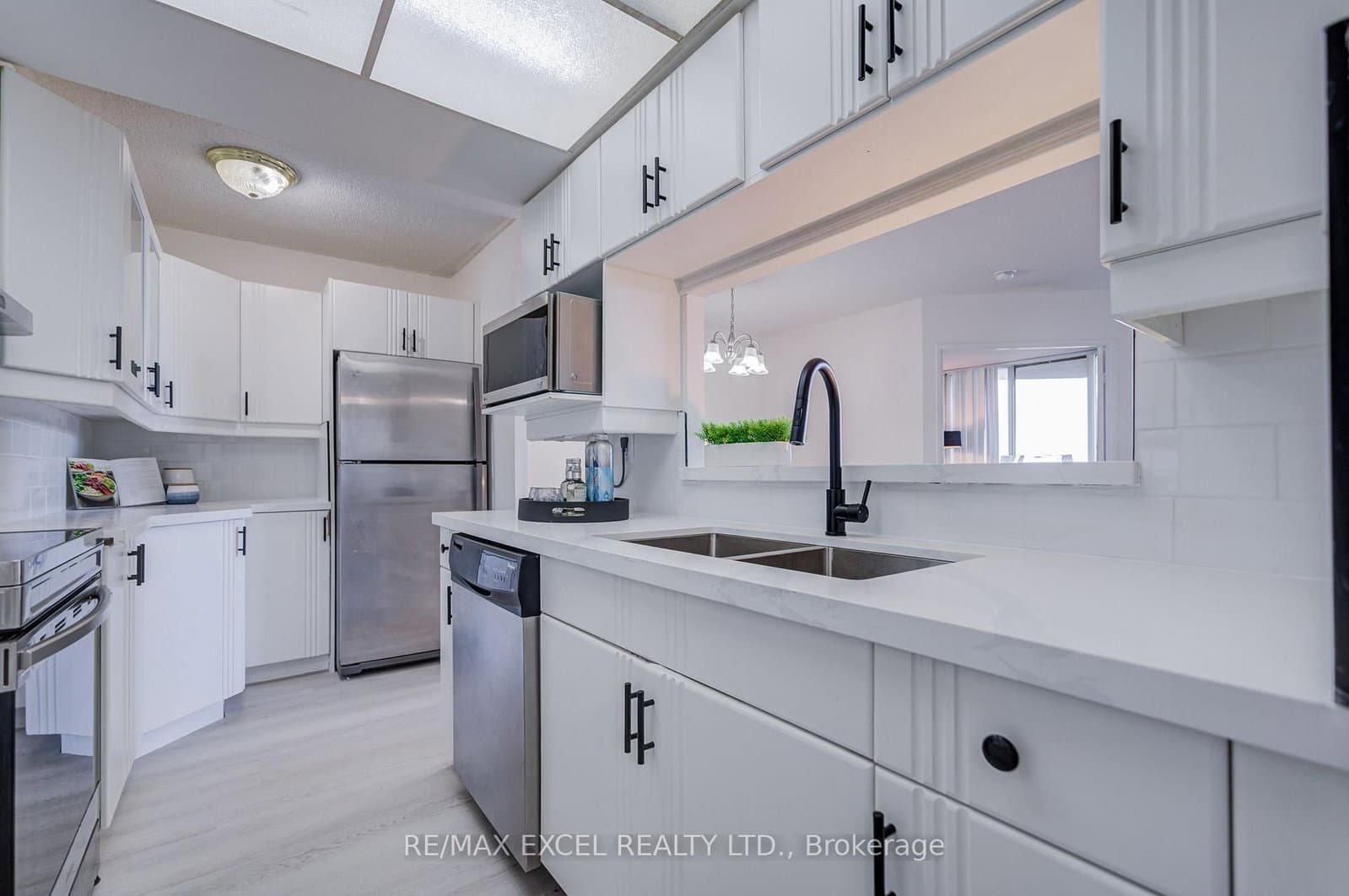 30 Thunder Grove, Unit 906 thumbnail 12