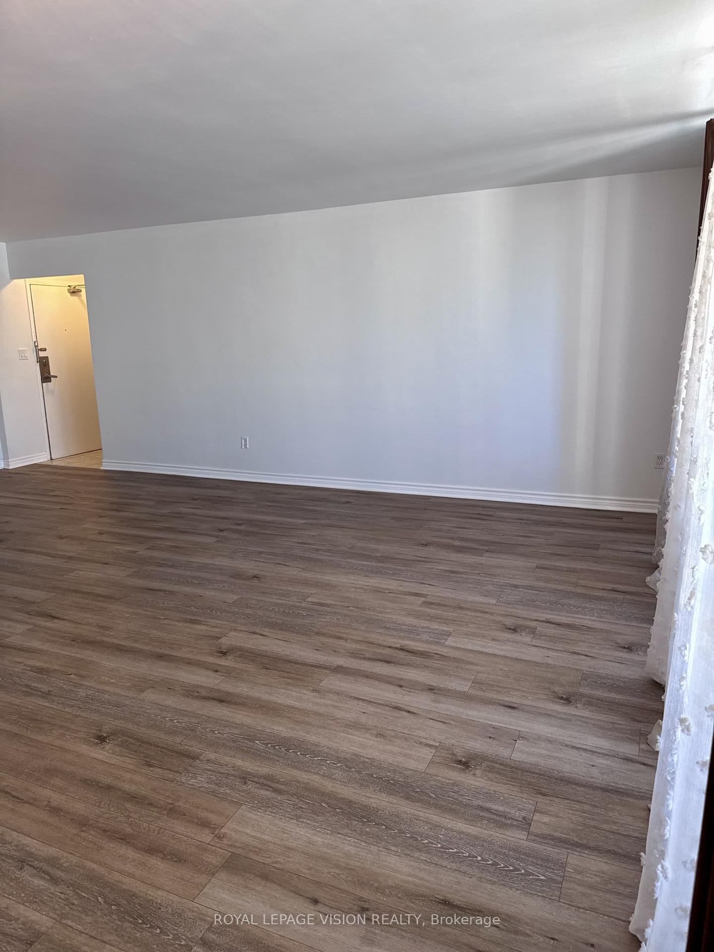 5 Massey Square, Unit 2801 thumbnail 7