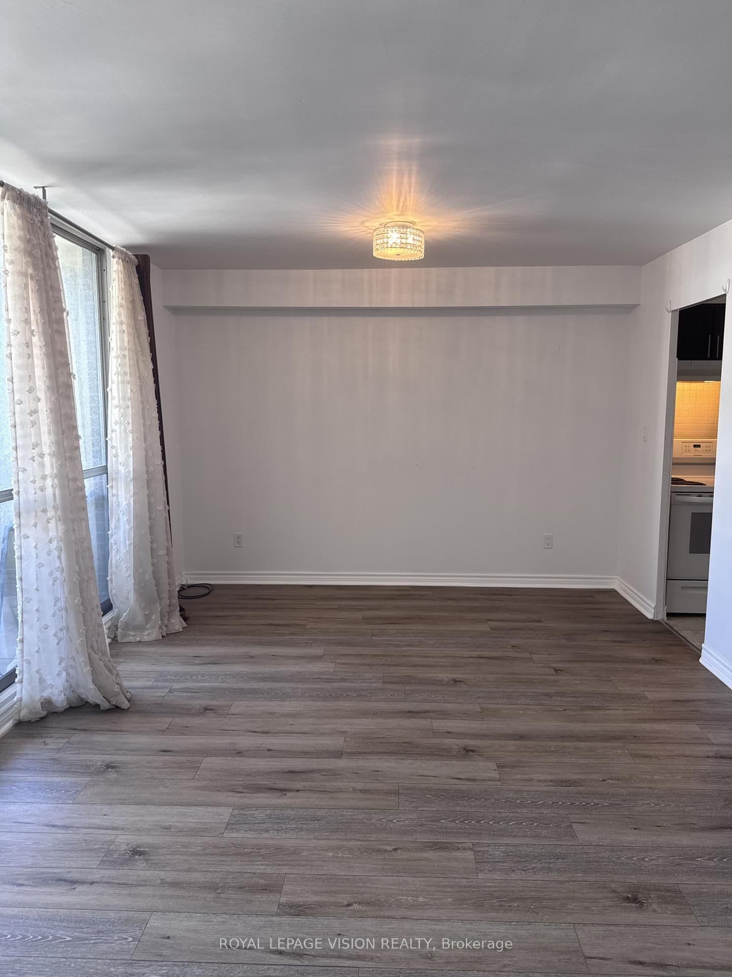 5 Massey Square, Unit 2801 thumbnail 8