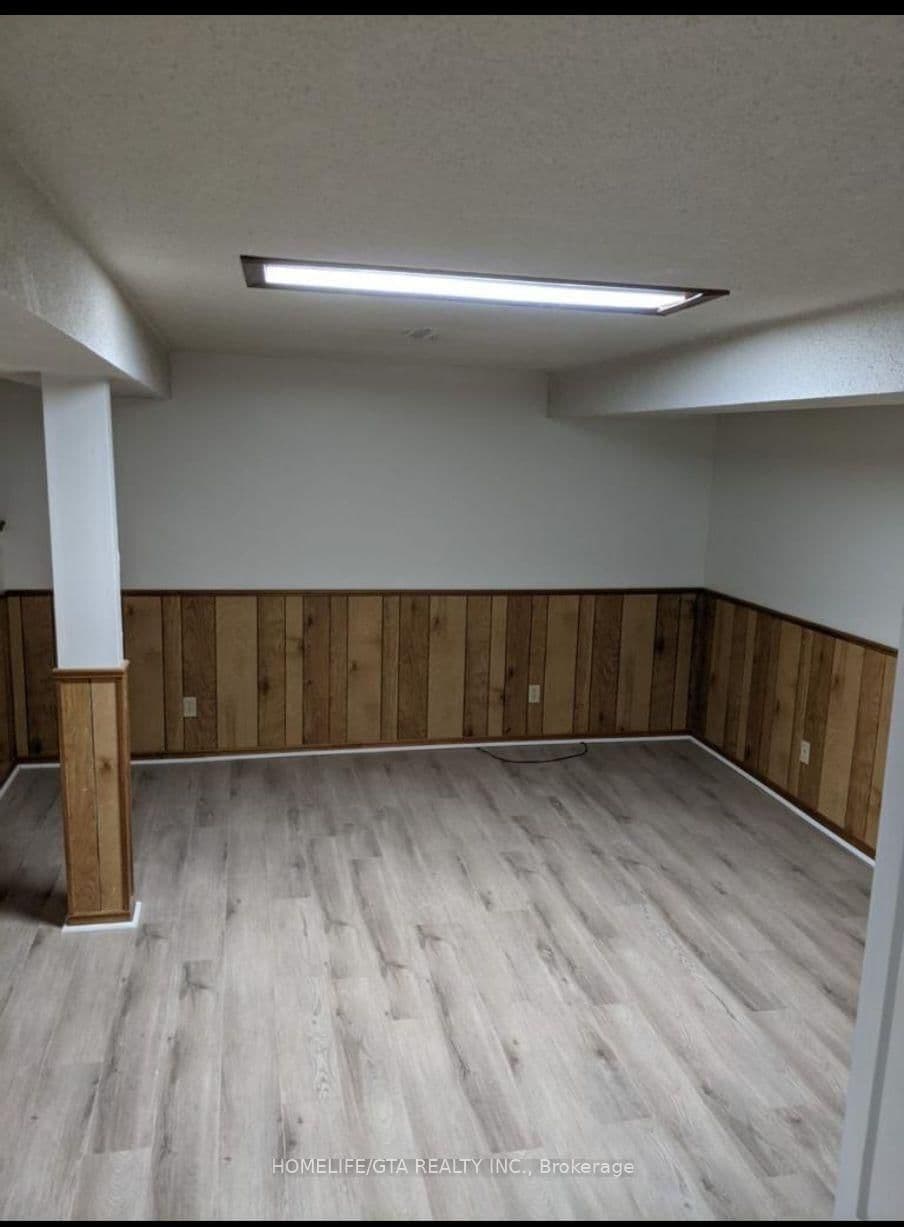 26 Greenleaf Terrace, Unit Basement thumbnail 8