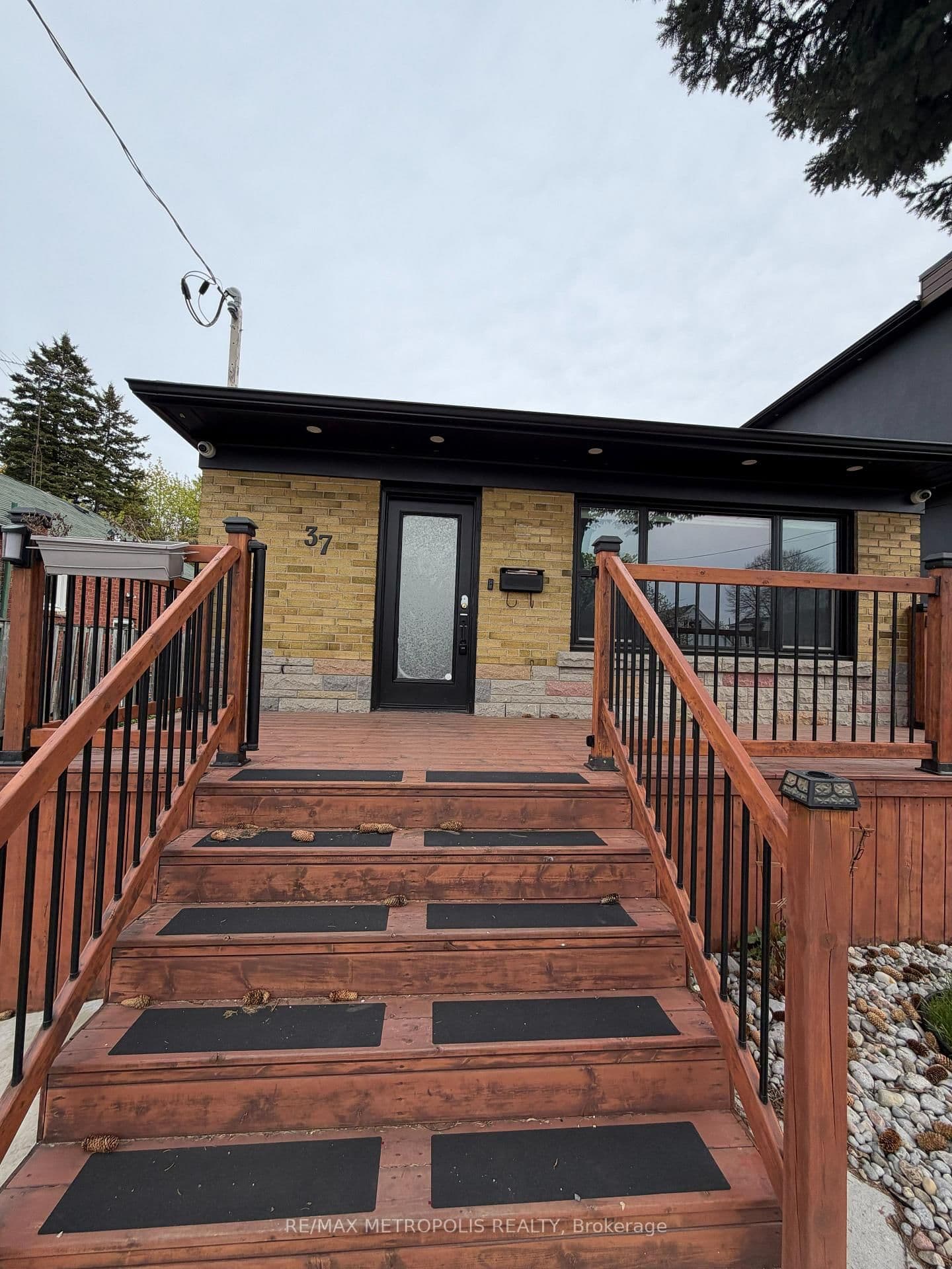37 Lynvalley Crescent thumbnail 3