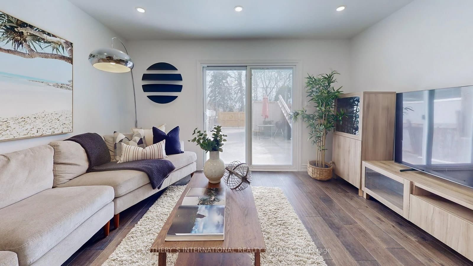1271 Gerrard Street E thumbnail 8