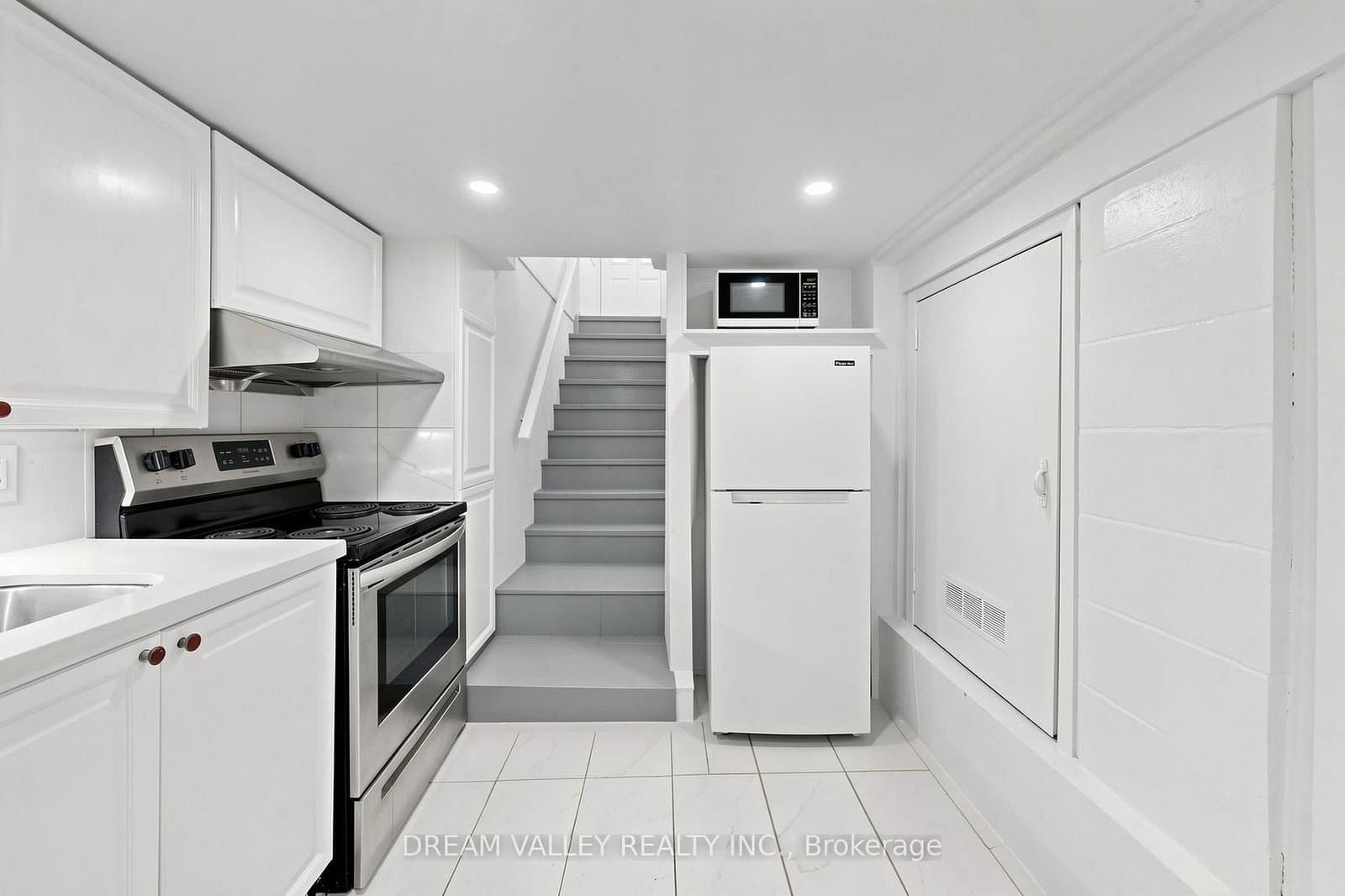 47 Laurel Avenue thumbnail 20