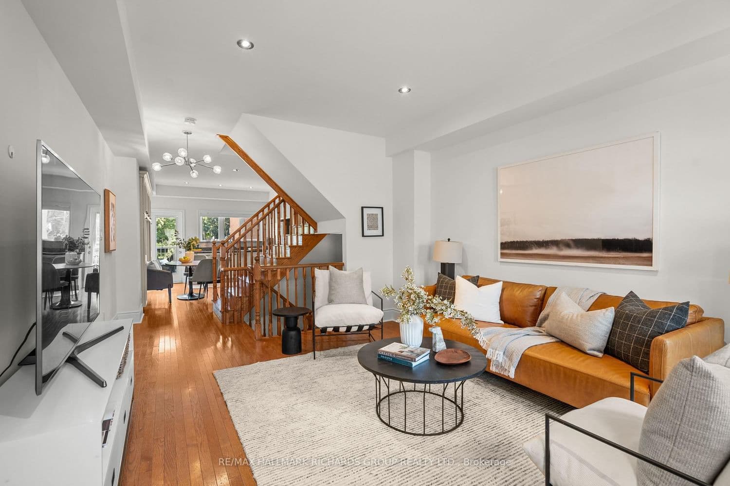 287 Kingston Road thumbnail 3