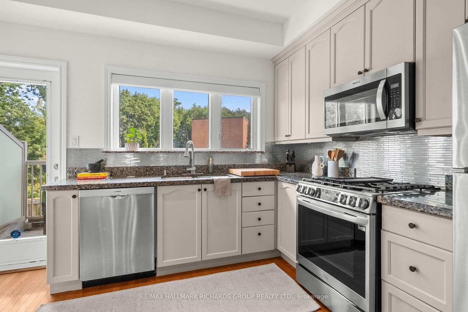 287 Kingston Road thumbnail 9