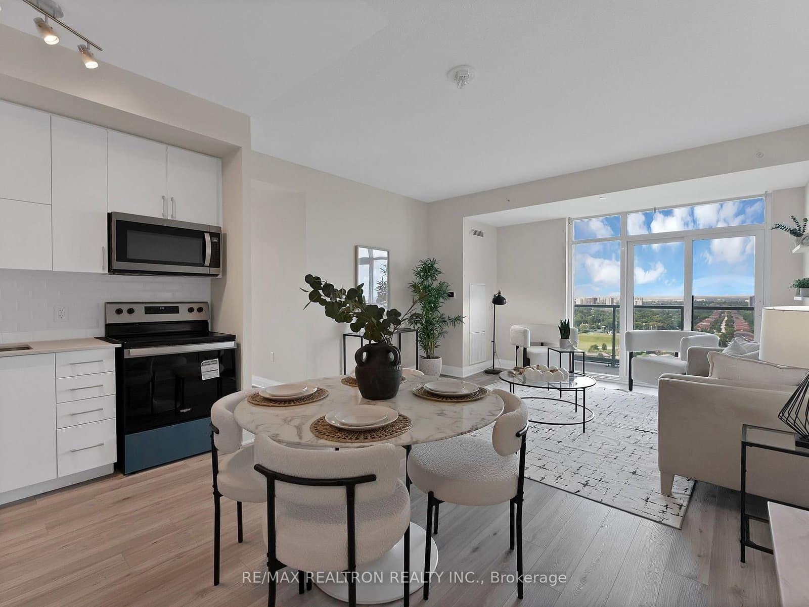 3220 Sheppard Avenue E, Unit 1702 thumbnail 8