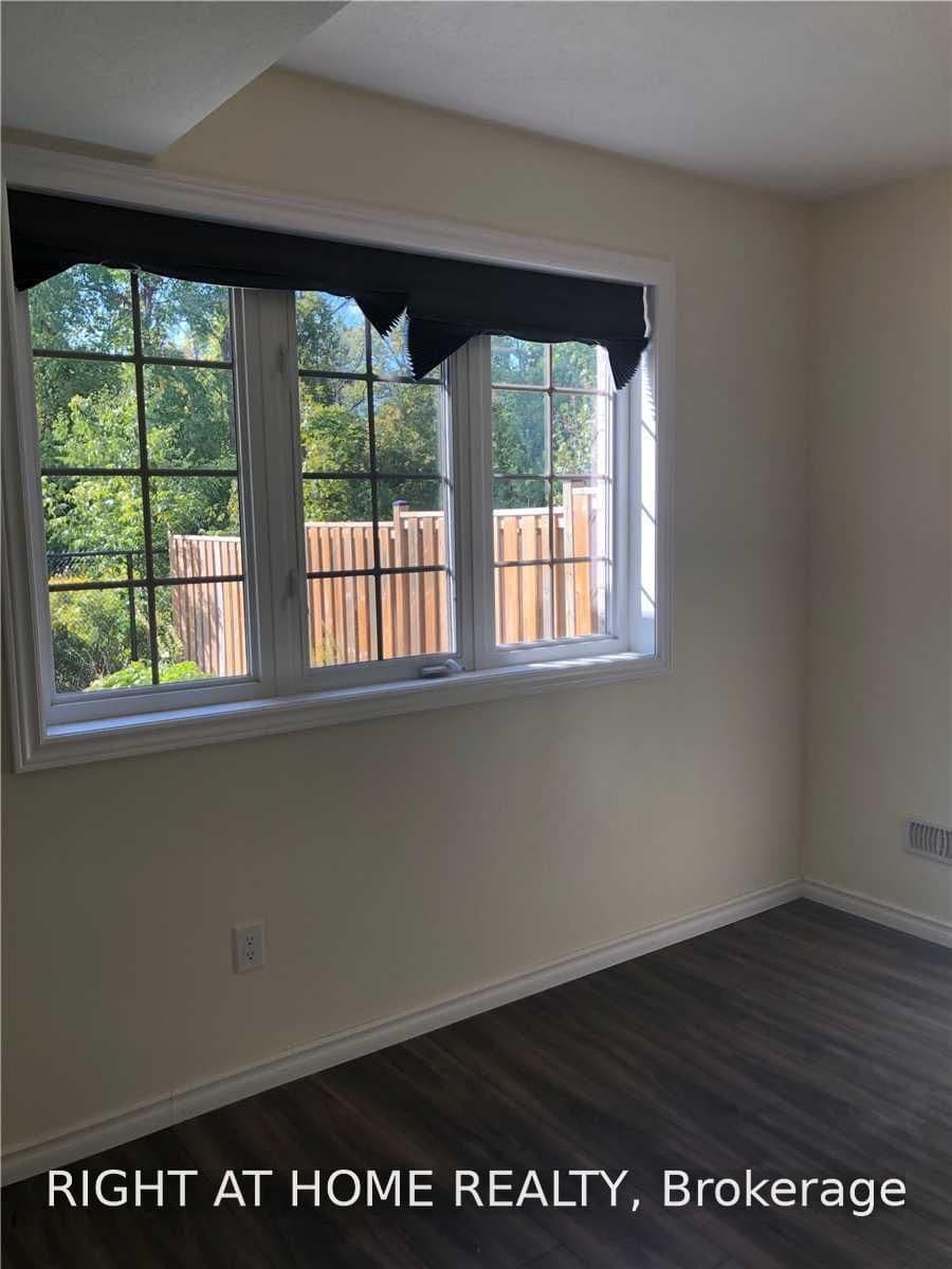 91 Stockell Crescent, Unit Lower thumbnail 7