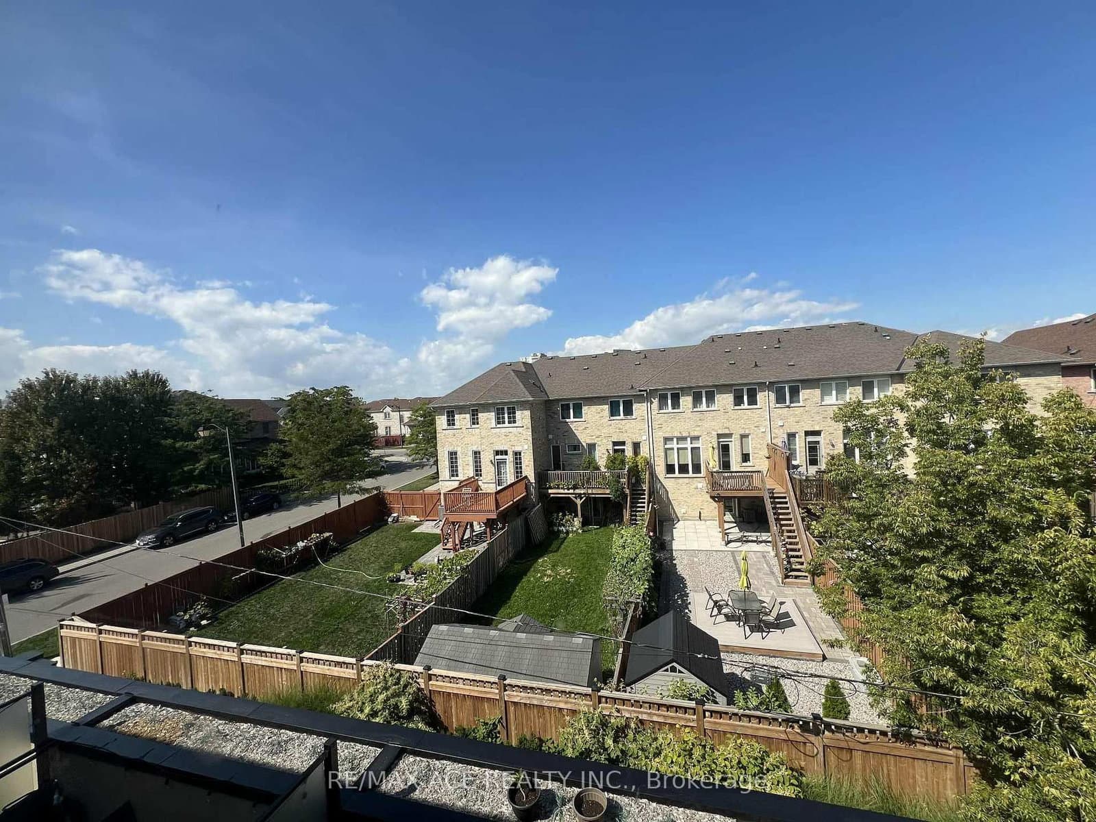 3686 St Clair Avenue E, Unit 105 thumbnail 6