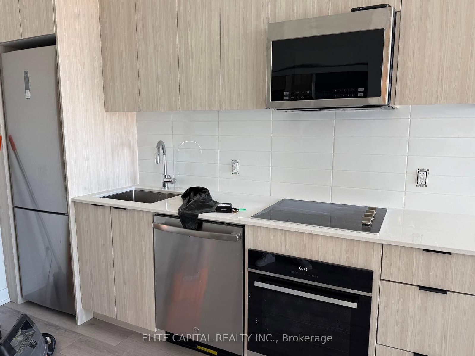 20 Deans Drive, Unit 521 thumbnail 2