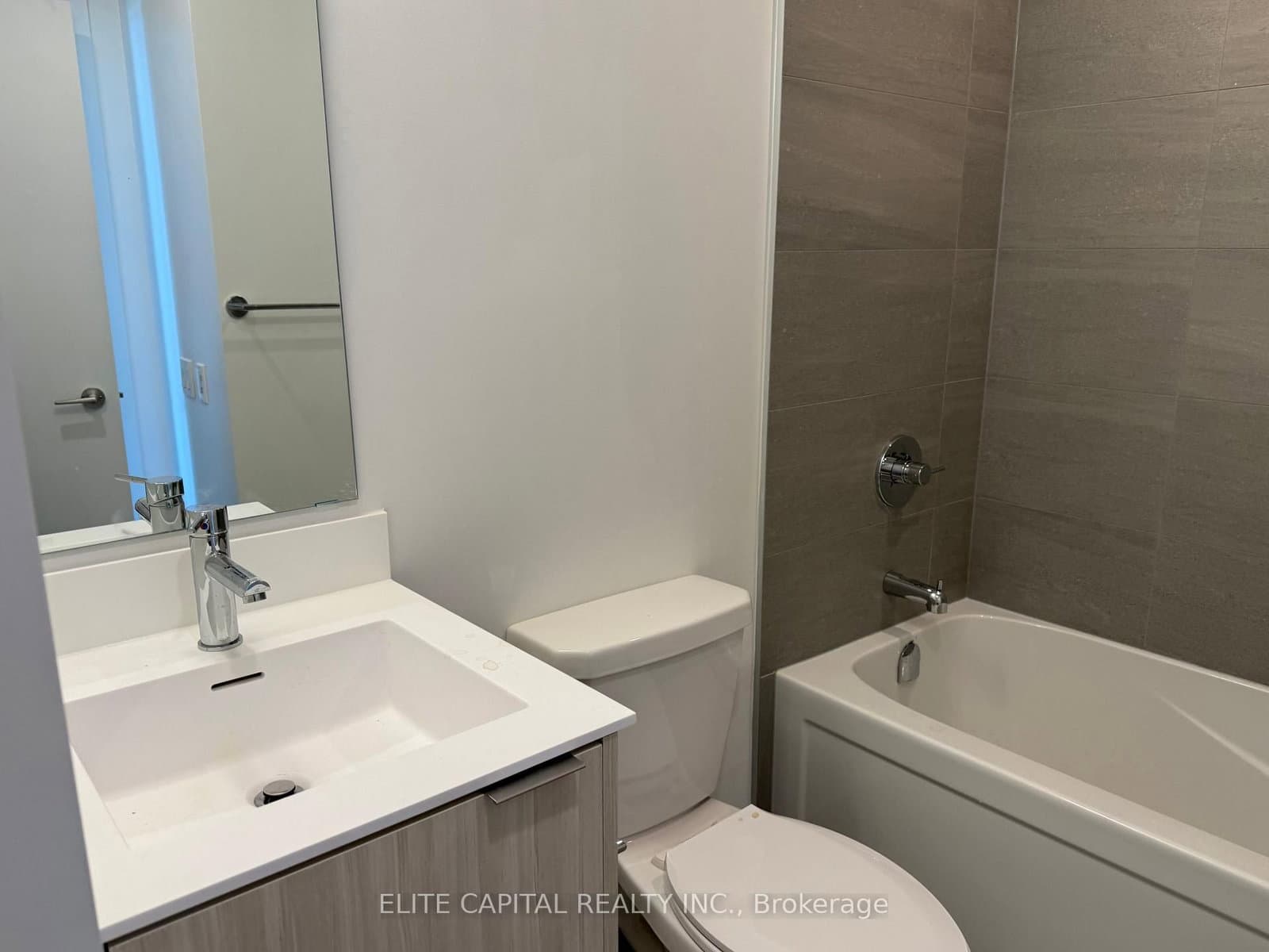 20 Deans Drive, Unit 521 thumbnail 4