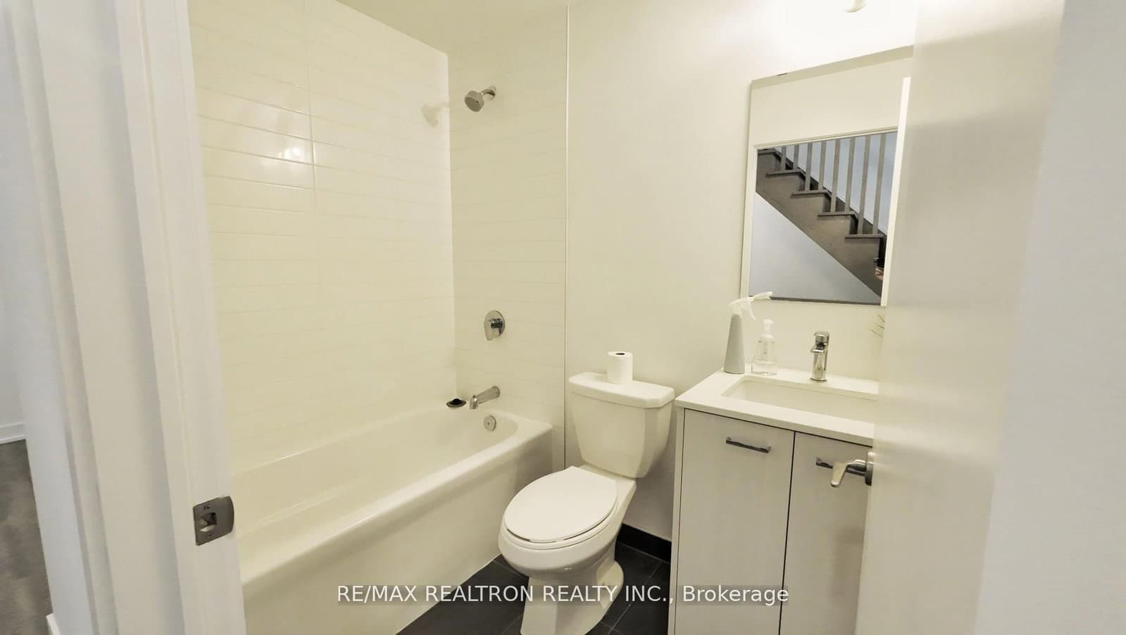 20 Echo Point, Unit 128 thumbnail 10