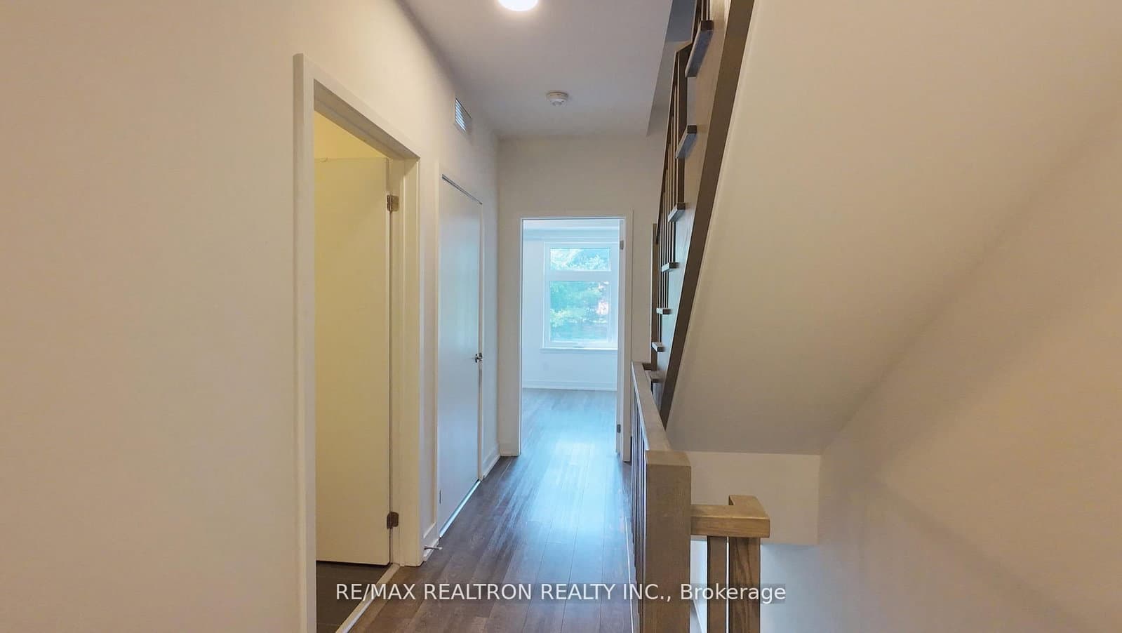 20 Echo Point, Unit 128 thumbnail 9