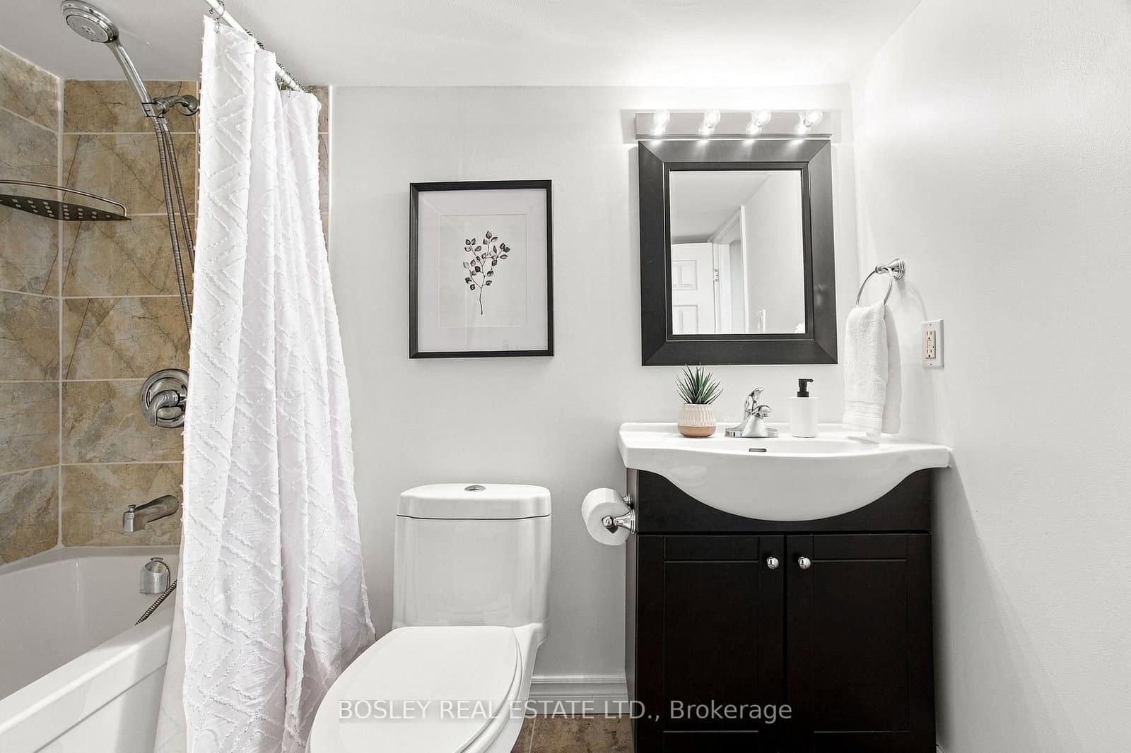 100 Springdale Boulevard thumbnail 33