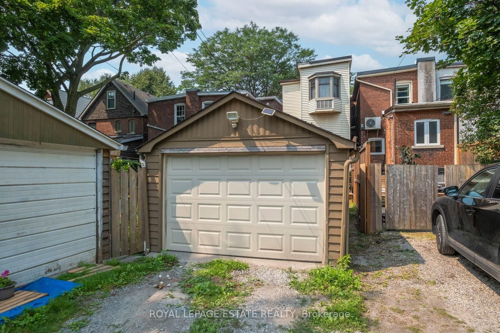 57 Herbert Avenue thumbnail 28