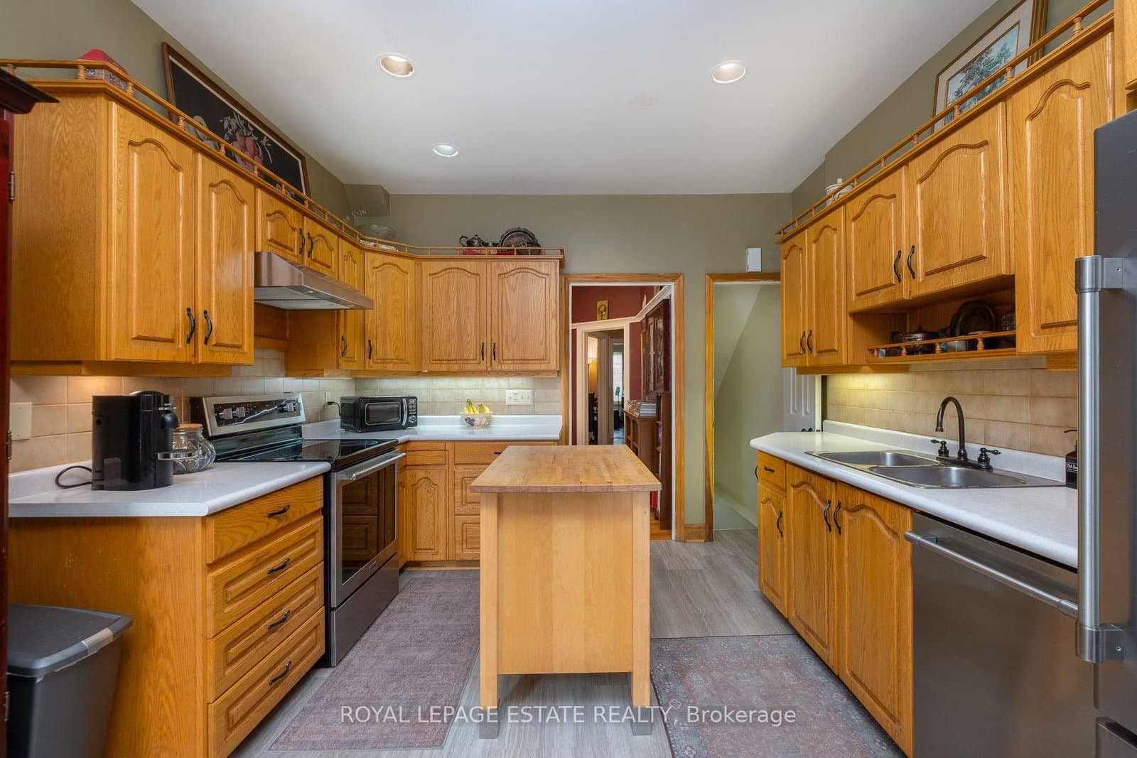 57 Herbert Avenue thumbnail 9