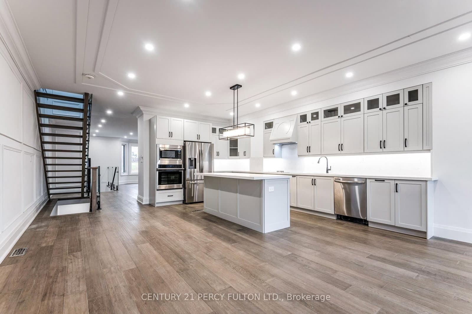 195 Danforth Road thumbnail 9