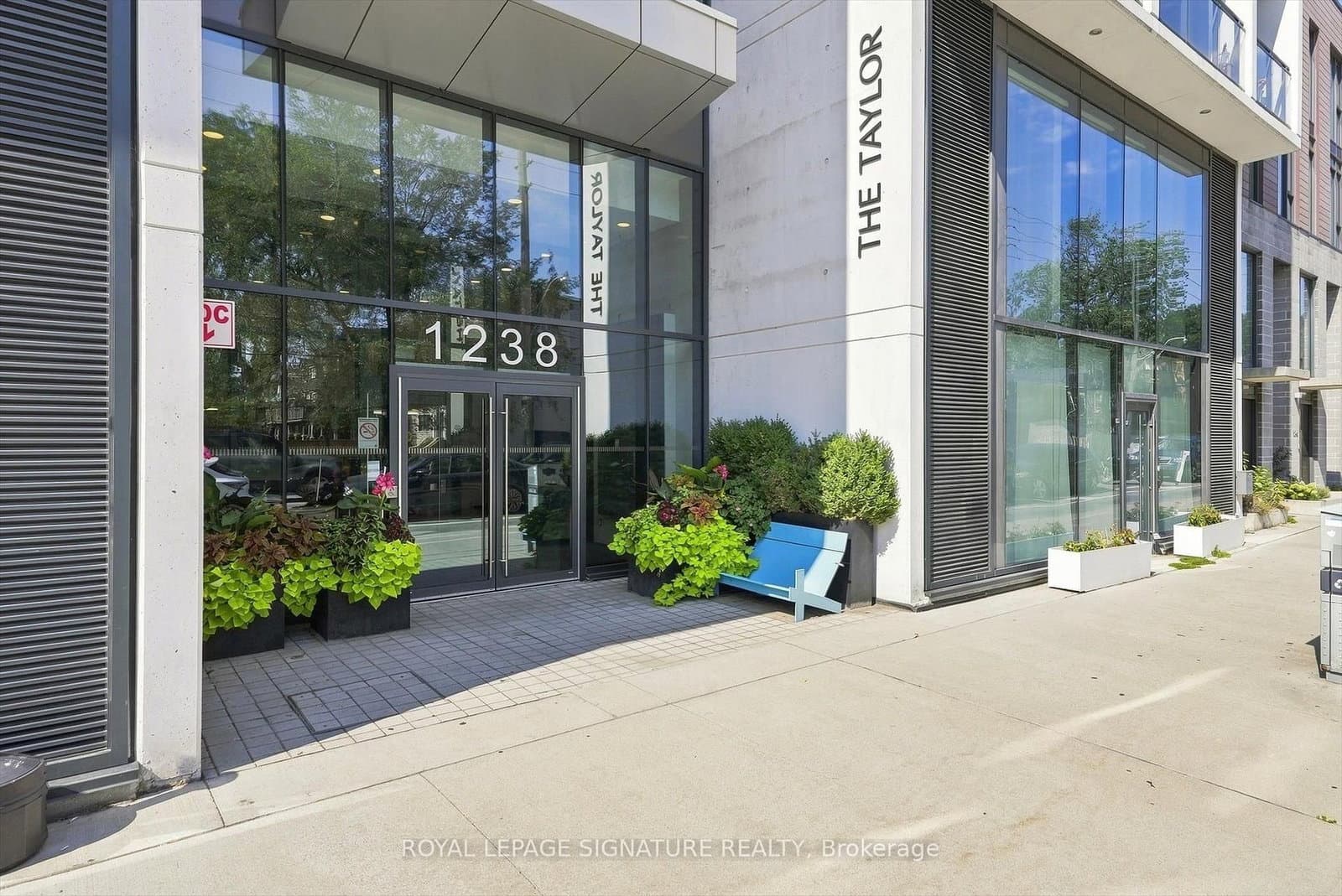 1238 Dundas Street E, Unit 711 thumbnail 24