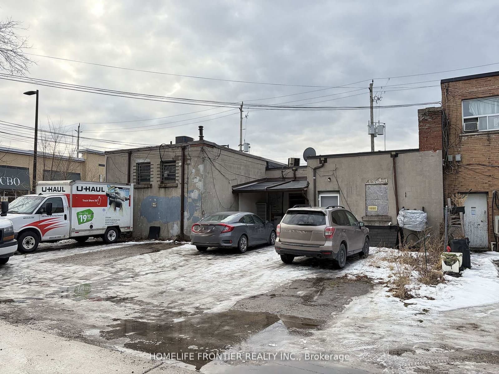 1019 Coxwell Avenue thumbnail 3