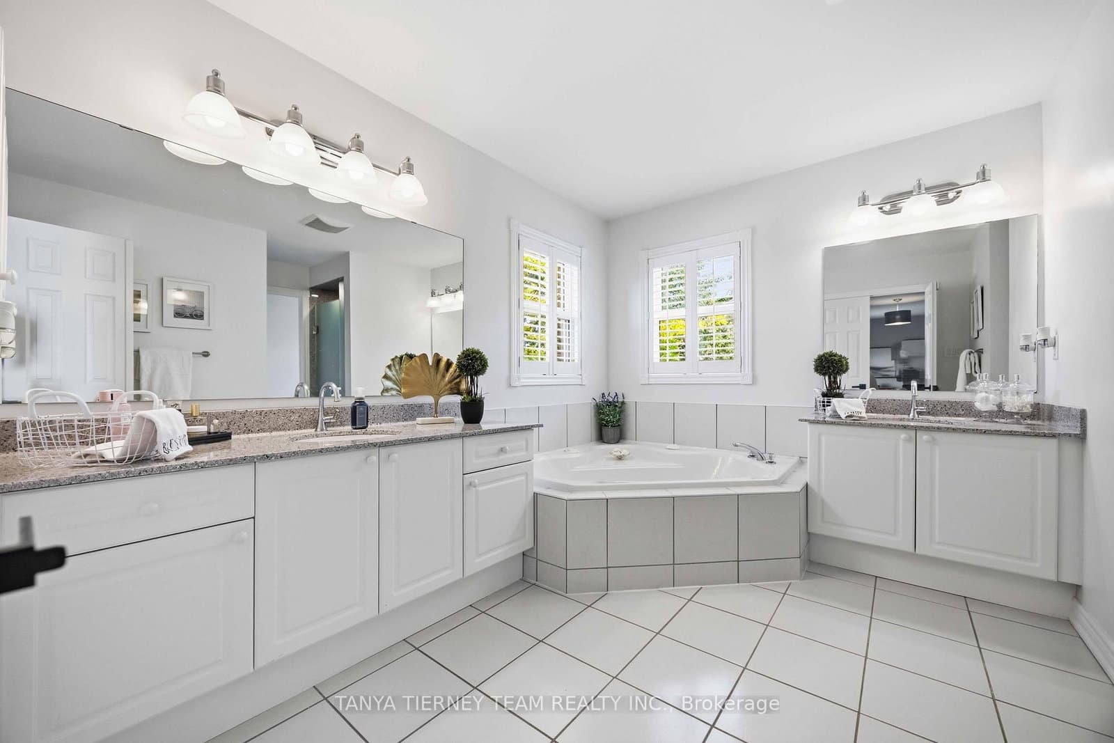 16 Waring Avenue thumbnail 33