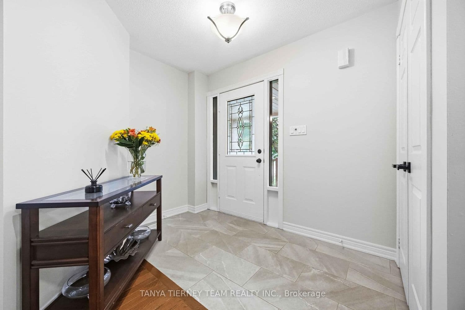 16 Waring Avenue thumbnail 5