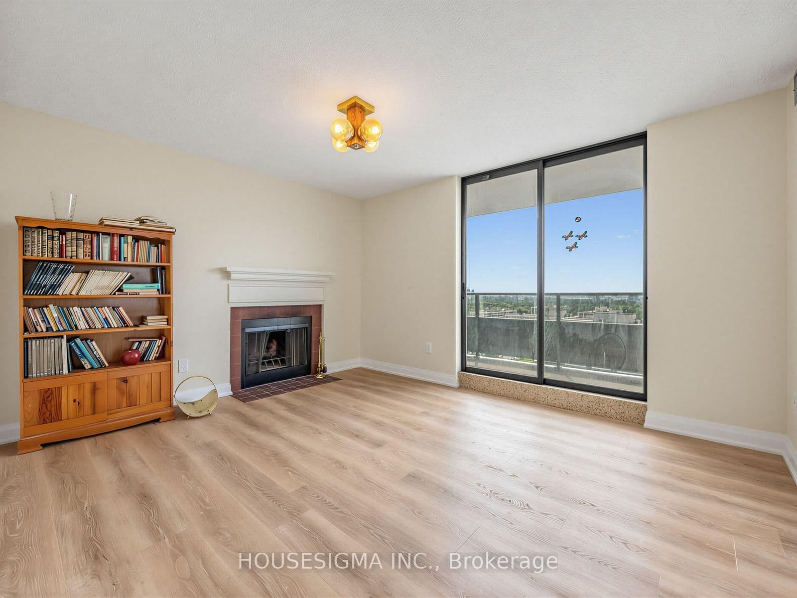 3151 Bridletowne Circle, Unit 2307 thumbnail 16