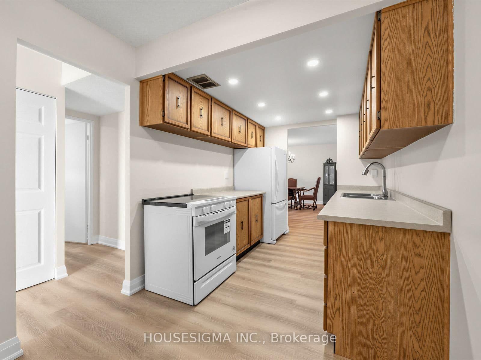 3151 Bridletowne Circle, Unit 2307 thumbnail 18