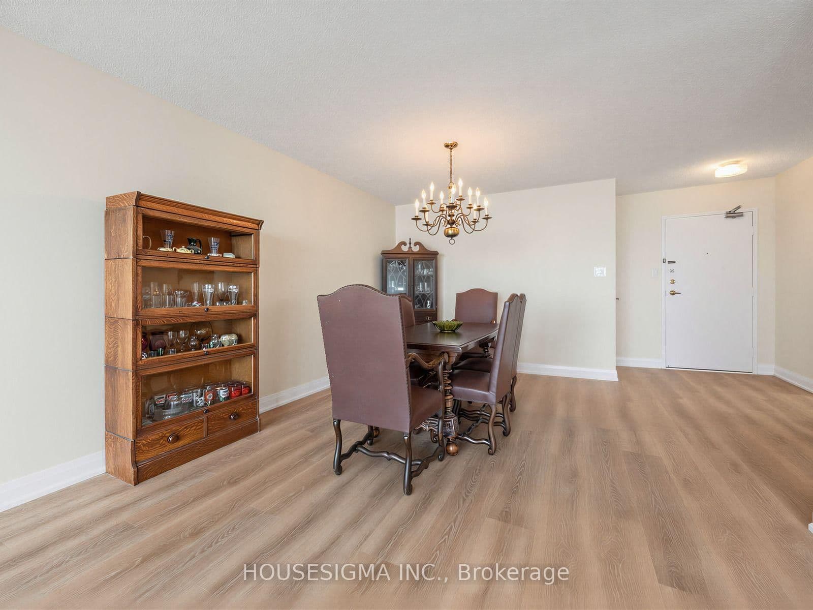 3151 Bridletowne Circle, Unit 2307 thumbnail 6
