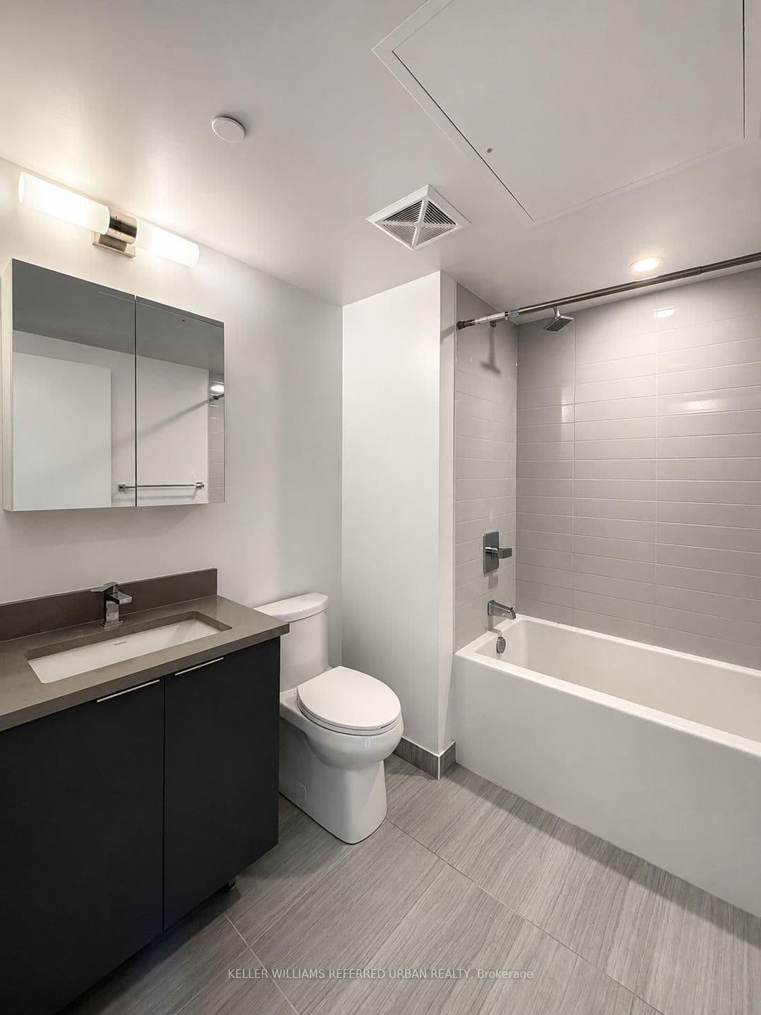 2033 Kennedy Road, Unit 1607 thumbnail 11