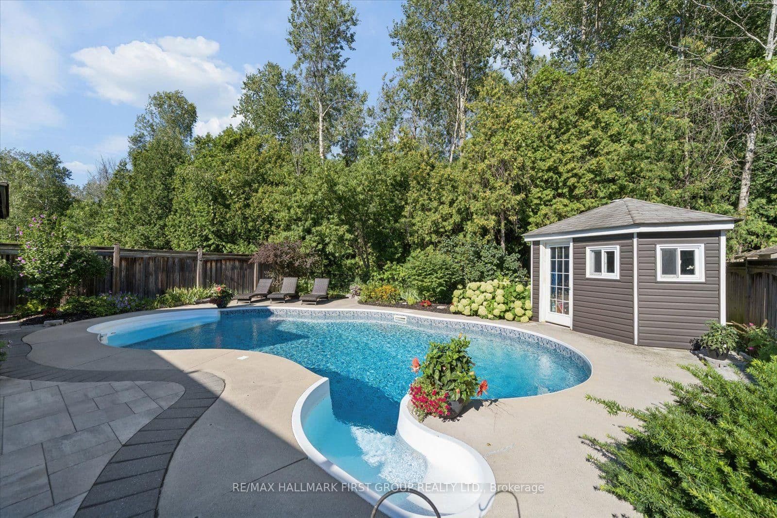 9 Pebblebrook Crescent thumbnail 40