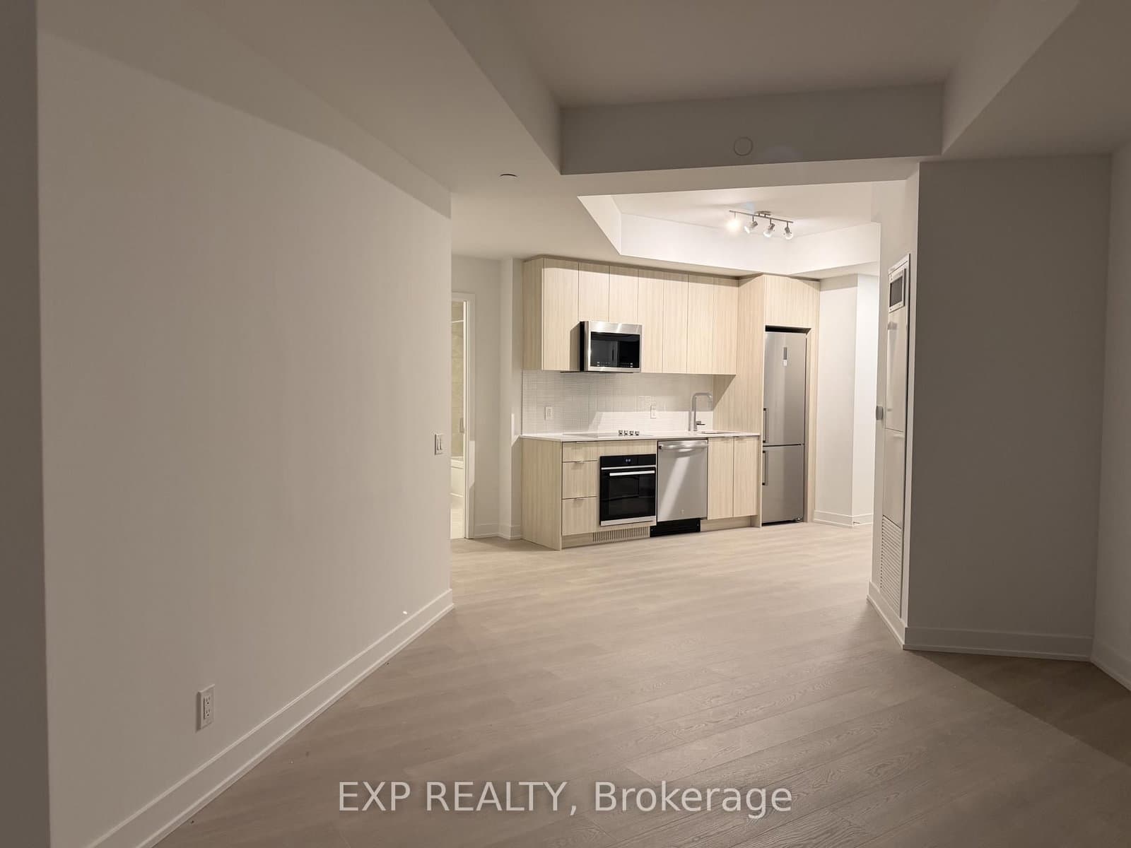 225-20 DEANS Drive thumbnail 9