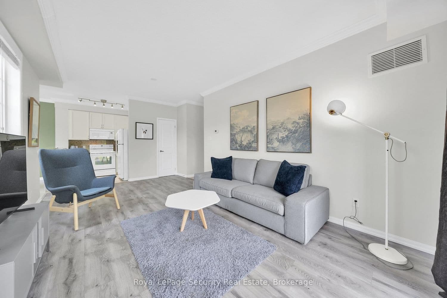 52 Harvey Johnston Way, Unit 101 thumbnail 10
