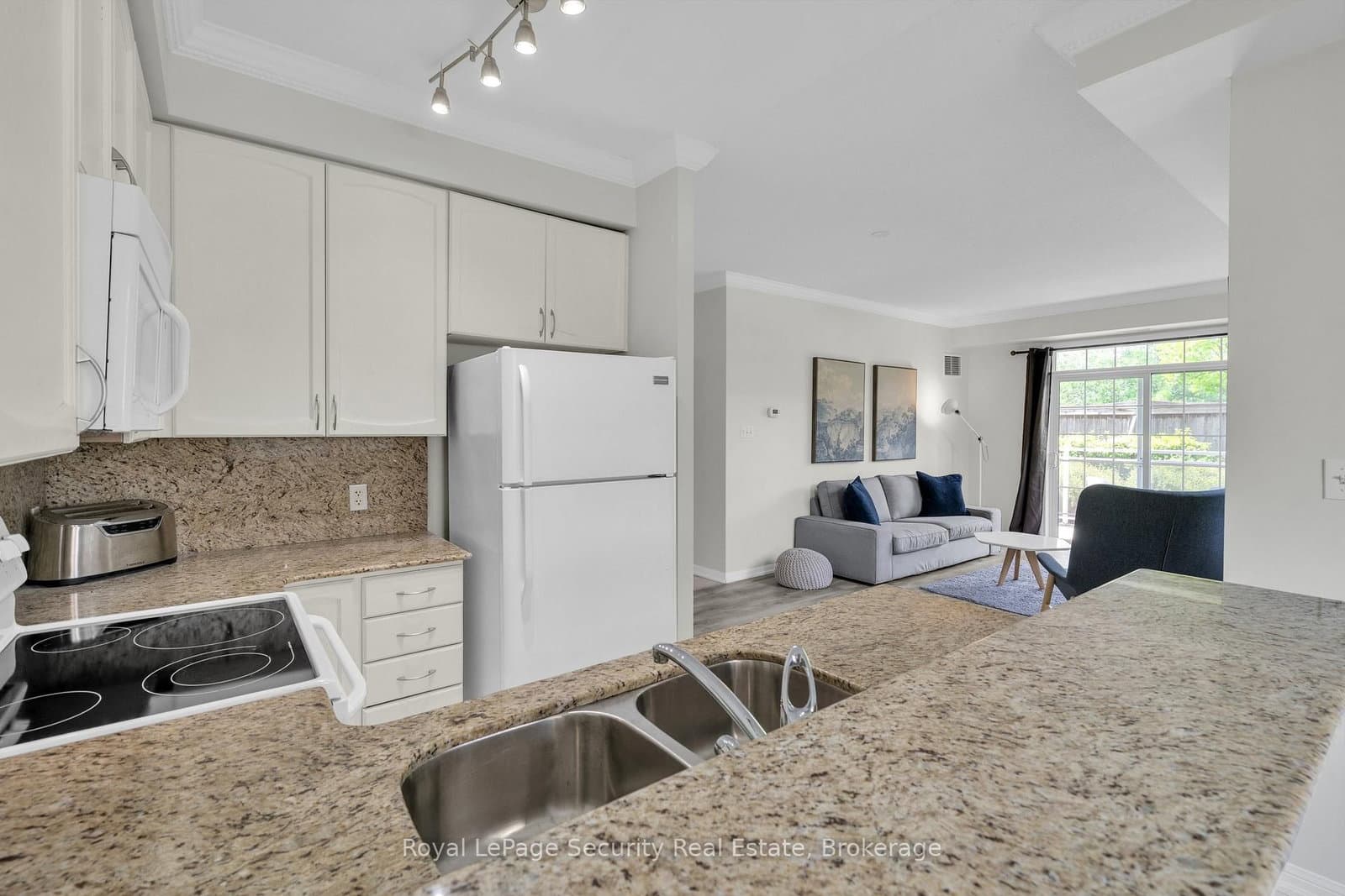 52 Harvey Johnston Way, Unit 101 thumbnail 15