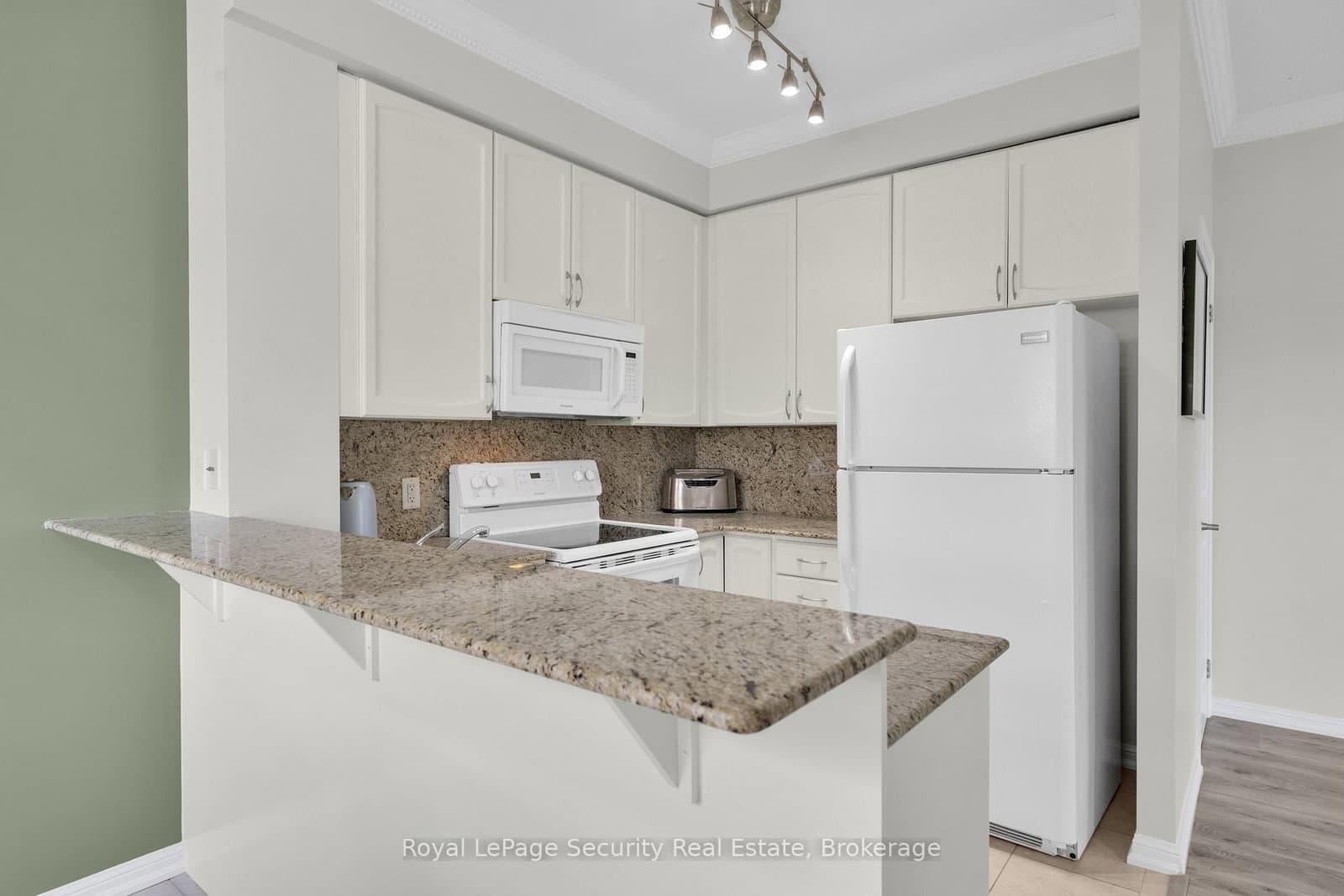 52 Harvey Johnston Way, Unit 101 thumbnail 17