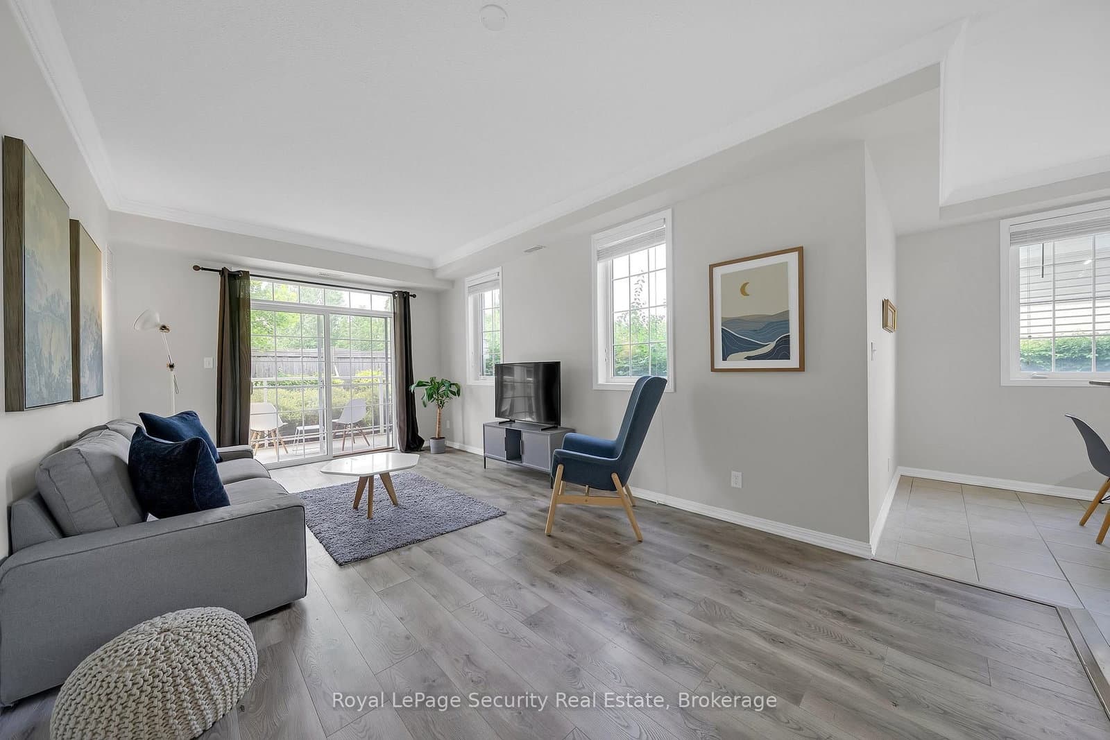 52 Harvey Johnston Way, Unit 101 thumbnail 6