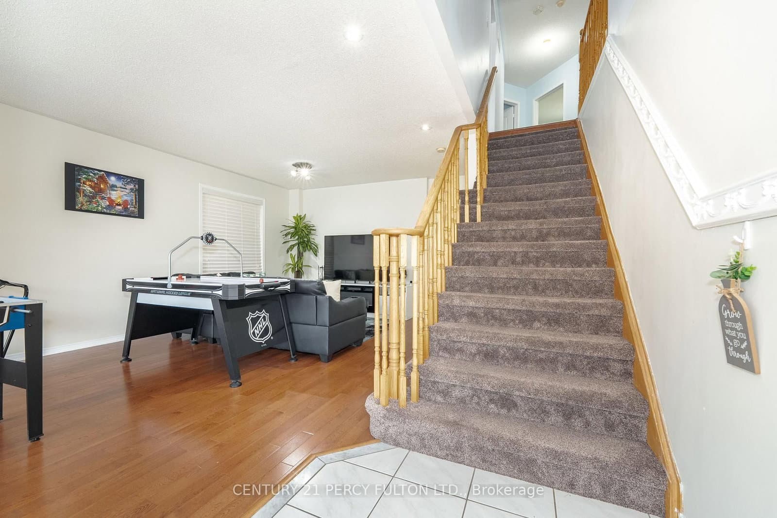 71 Armitage Crescent thumbnail 5