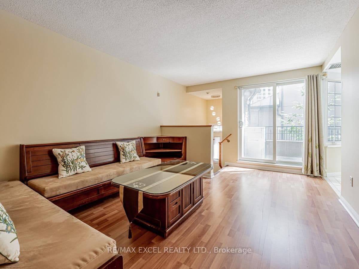 188 Bonis Avenue, Unit 805 thumbnail 10