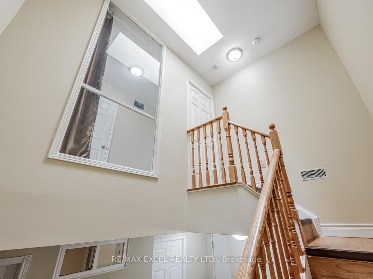 188 Bonis Avenue, Unit 805 thumbnail 17