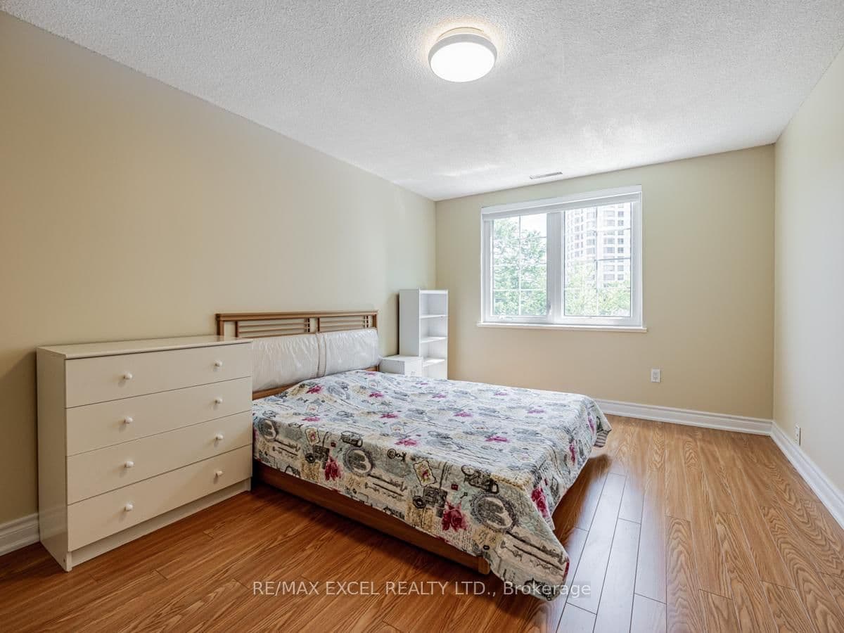 188 Bonis Avenue, Unit 805 thumbnail 19