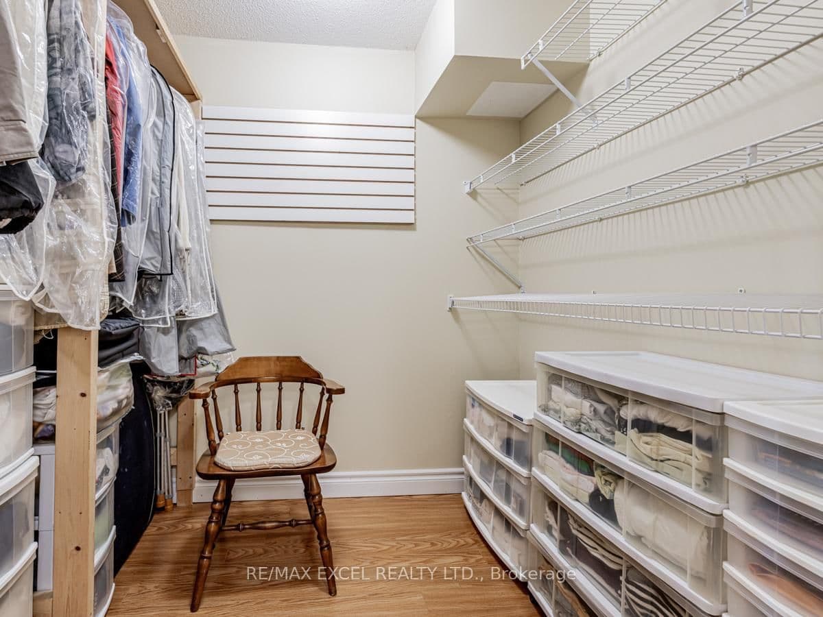 188 Bonis Avenue, Unit 805 thumbnail 25