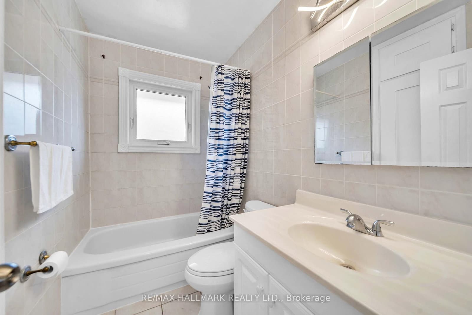 1557 Pharmacy Avenue thumbnail 15